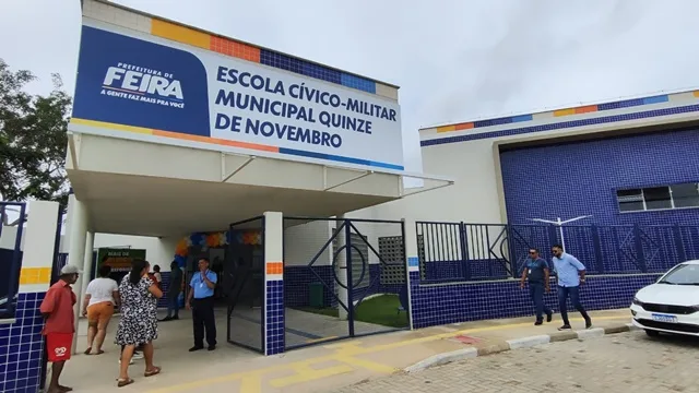 Inauguração da Escola Cívico-Militar