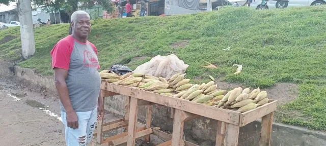 Edvaldo Santos Ribeiro, vendedor de milho e amendoim