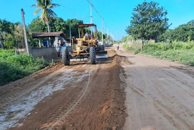 Pavimentação na Pedra Ferrada