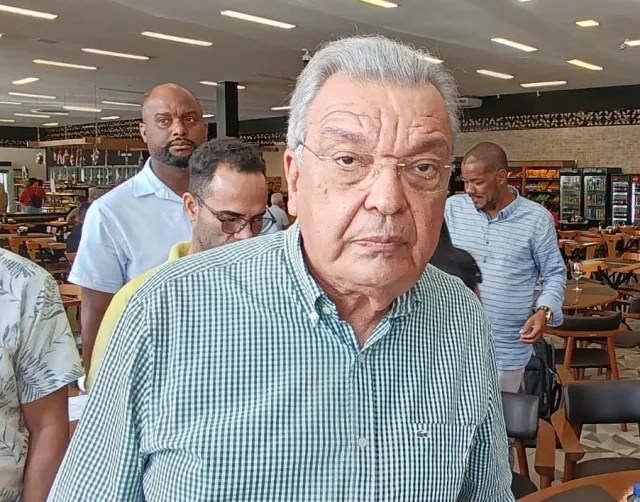 Reunião de Targino Machado para anunciar apoio a José Ronaldo