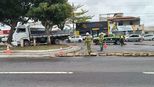 Acidente na Avenida Maria Quitéria