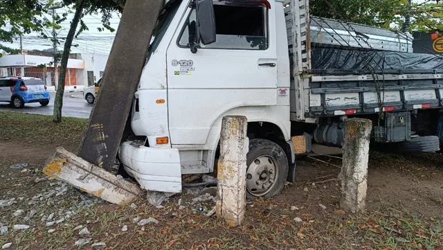 Acidente na Avenida Maria Quitéria