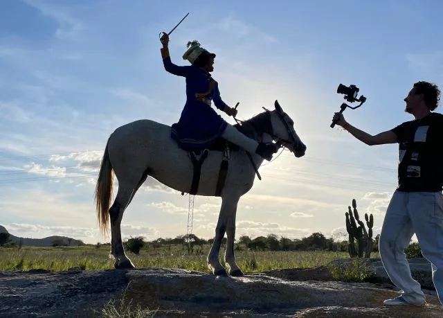 mulher em cavalo curta filme maria Quitéria atores 