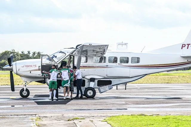 Fluminense de Feira segue para Porto Seguro